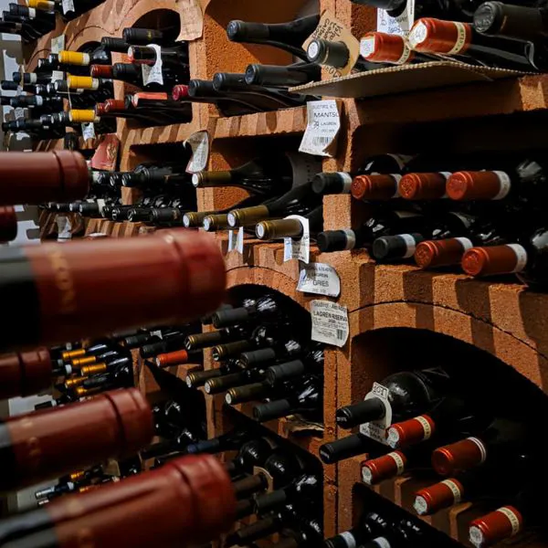 La cave à vins de La Doga Gourmet à Fiera di Primiero